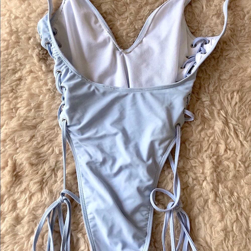 In The Style One-Piece - Picture 2 of 4